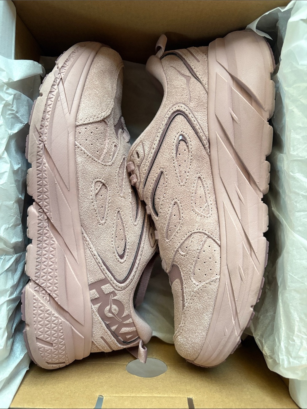 Hoka Women’s Suede Clifton - Pale Mauve